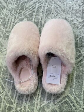 Auden Plush Faux-Fur Slippers in Blush Pink